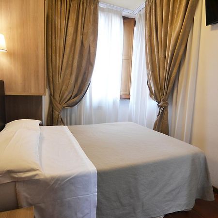 Hotel Il Castelletto Róma Kültér fotó