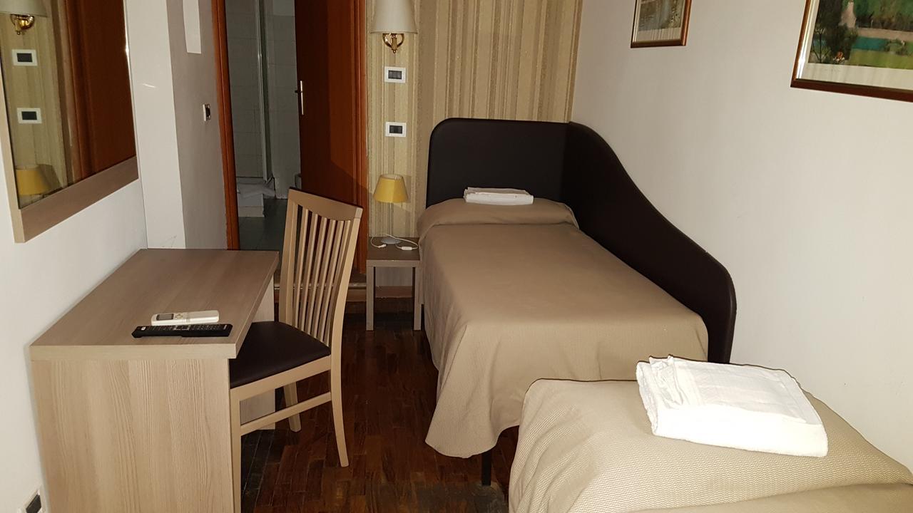 Hotel Il Castelletto Róma Kültér fotó