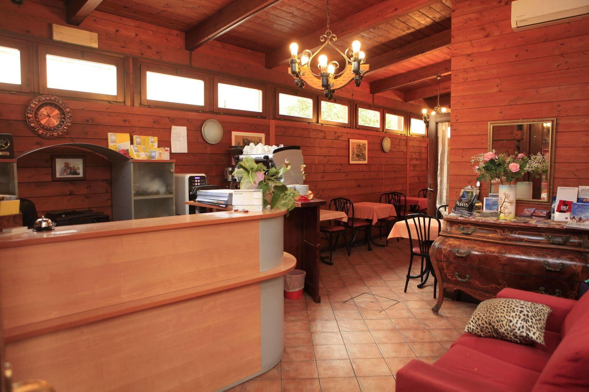 Hotel Il Castelletto Róma Kültér fotó
