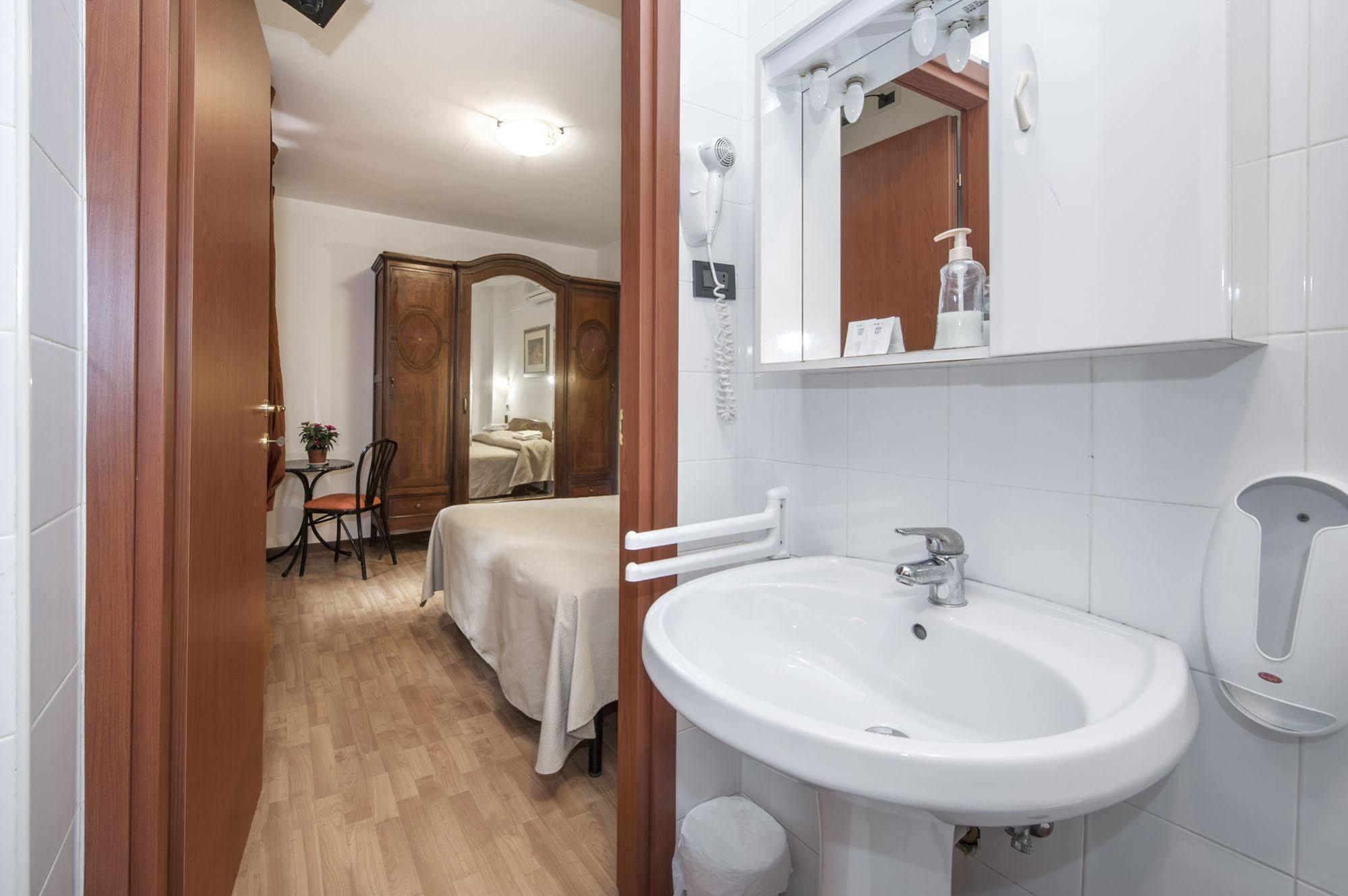 Hotel Il Castelletto Róma Kültér fotó